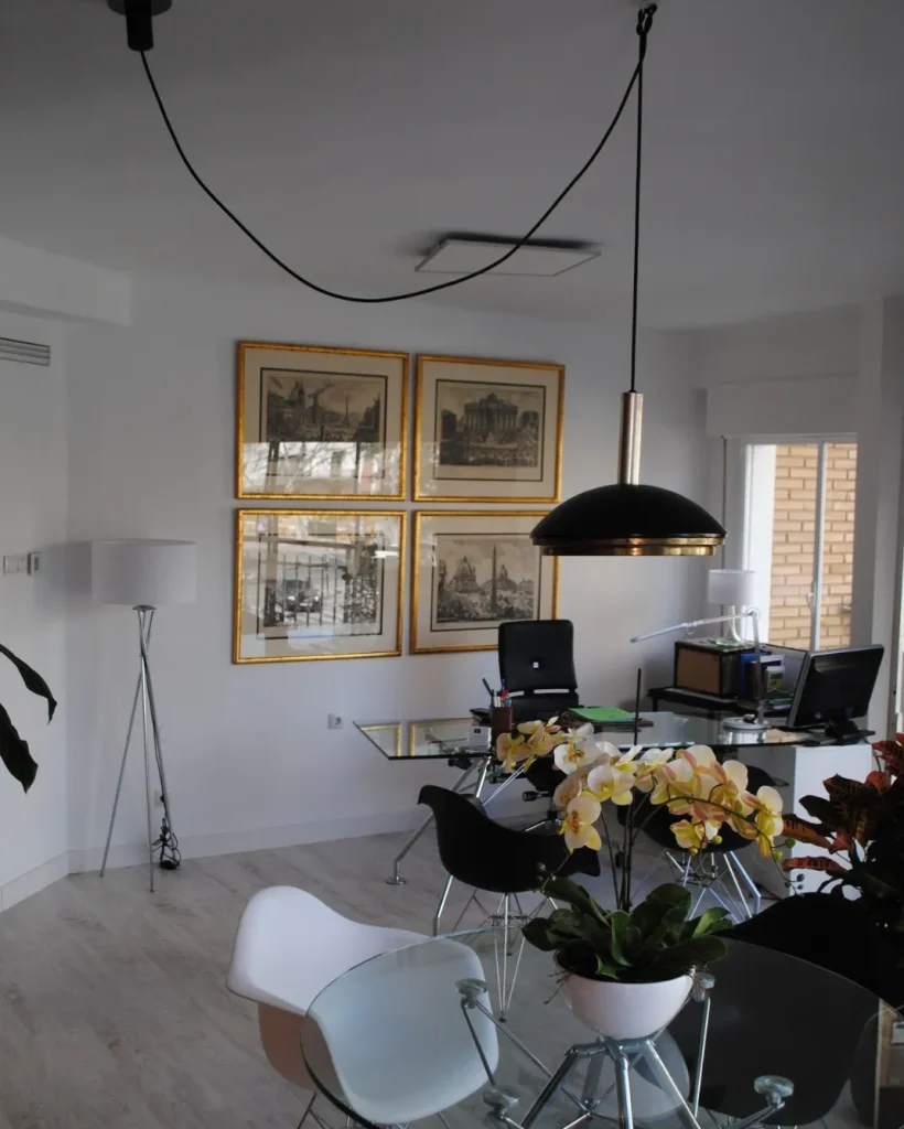 8b565bab-6456-4ab2-a74a-423dc799d895